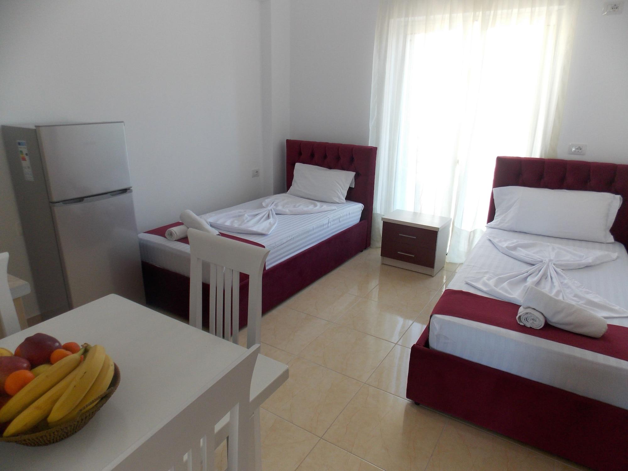 Afrimi Relax Apartments Sarandë Esterno foto