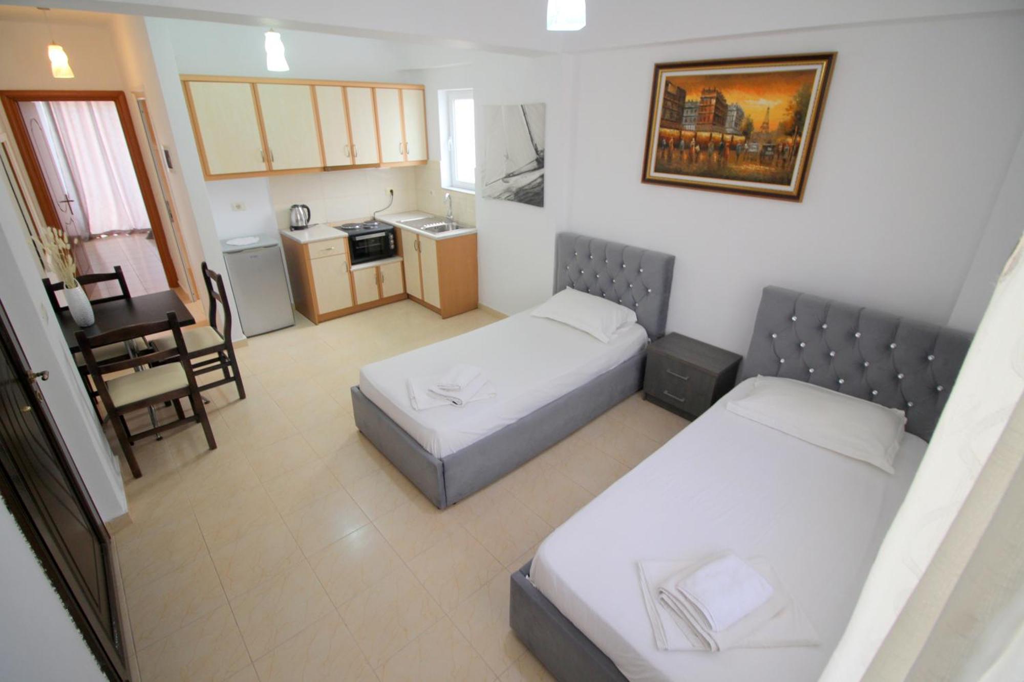 Afrimi Relax Apartments Sarandë Esterno foto