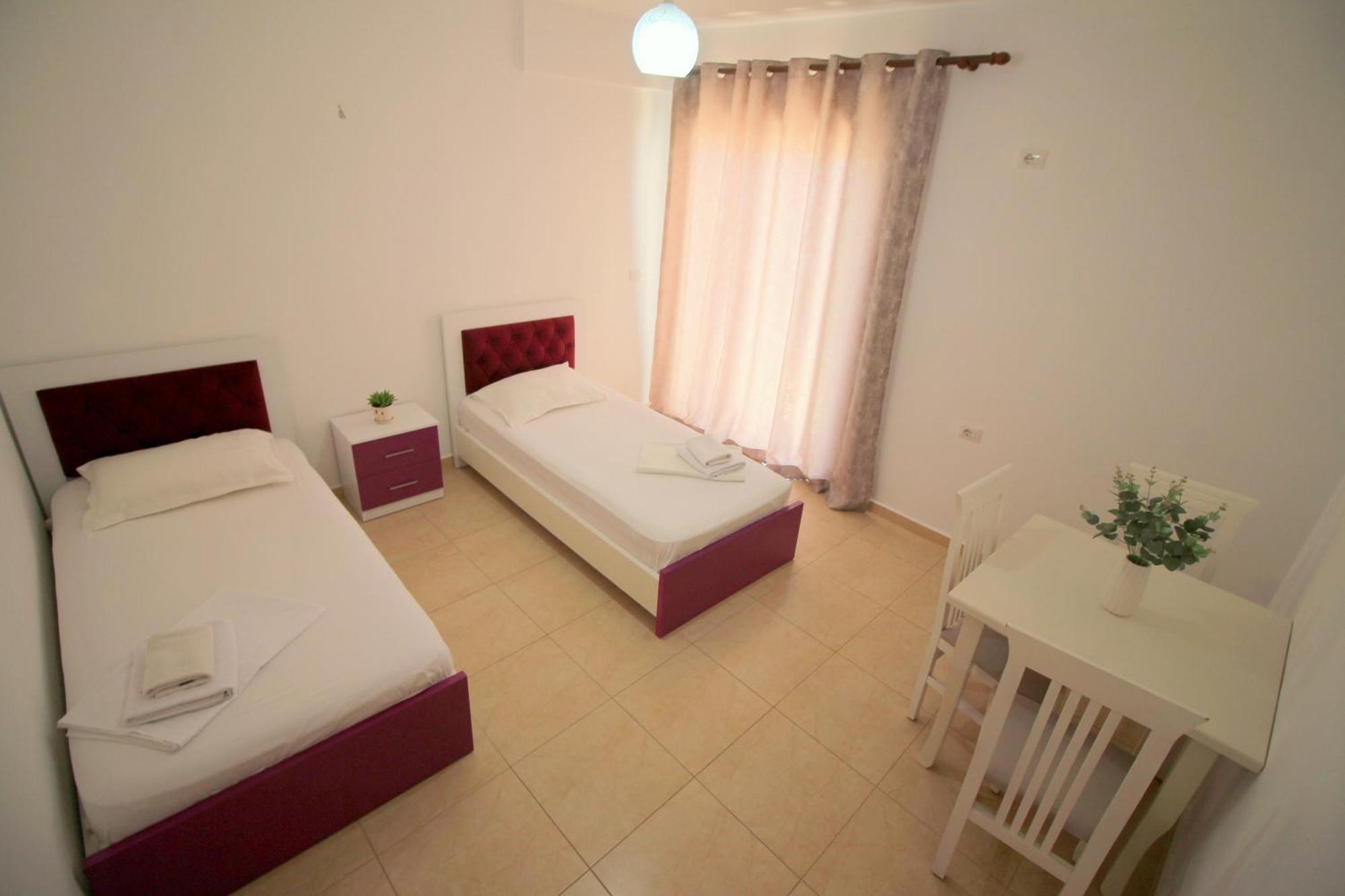 Afrimi Relax Apartments Sarandë Esterno foto